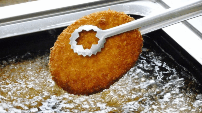 Así funciona el negocio de las famosas croquetas japonesas por las que debes esperar 43 años para probar
