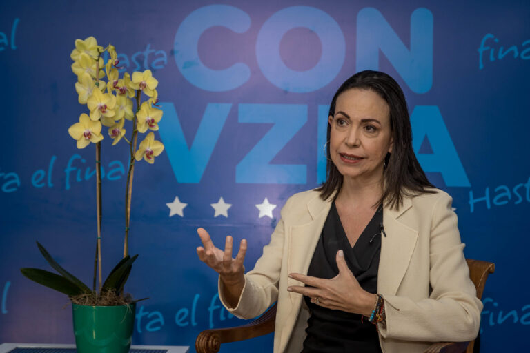 Estados Unidos reactiva sanciones a Venezuela tras inhabilitar candidatura de María Corina Machado