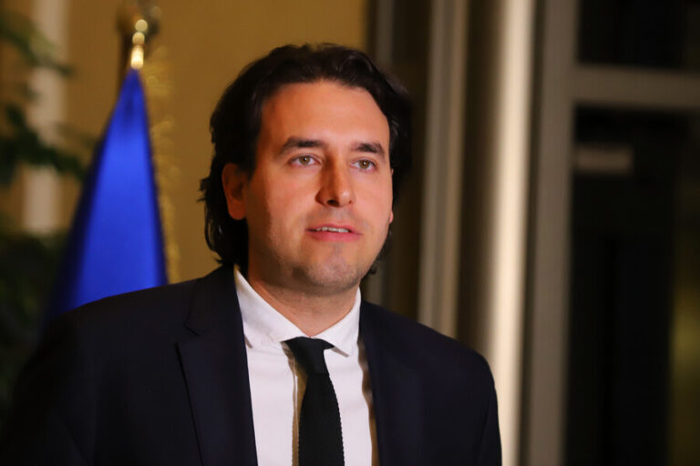 Mirosevic oficia a Tohá tras acusaciones de fiscal de Tarapacá: 