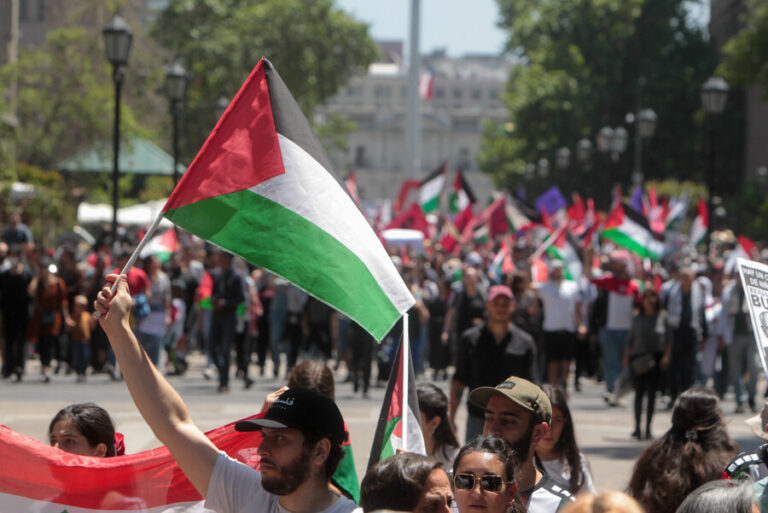 Chile anuncia presentación ante la Corte Penal Internacional por situación en Gaza: Comunidad palestina valora la noticia