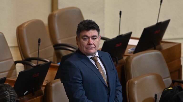 PS respalda renuncia de Venegas a Comisión de Ética: Diputado presentó antecedentes a Tribunal Supremo