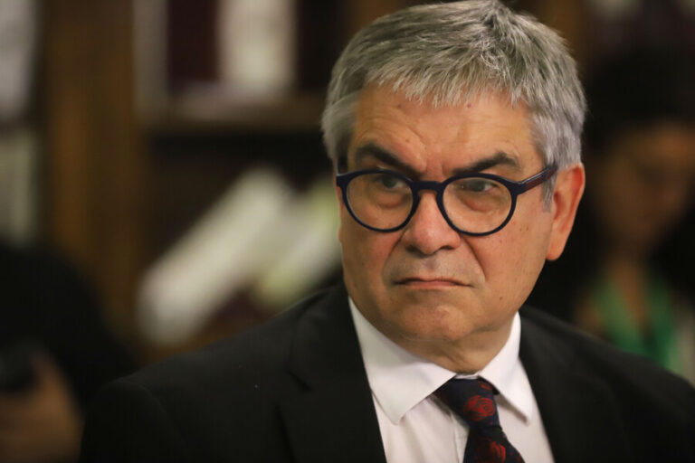 Marcel desmiente que Gobierno intente 'pasar máquina' con reforma previsional: 