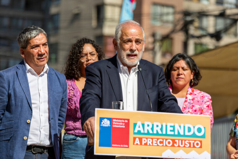 Gobierno anuncia construcción de 42 departamentos para 