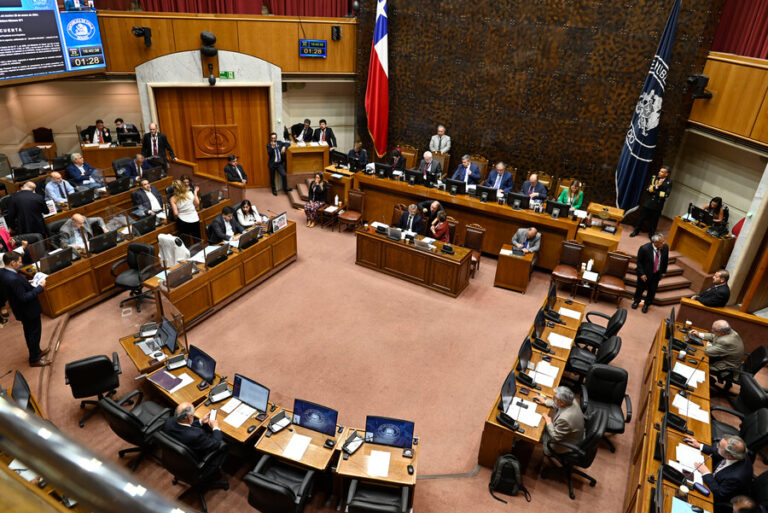 Senado despacha ley corta de Isapres: Instancia aprobó mutualización y alza en precios de planes bases