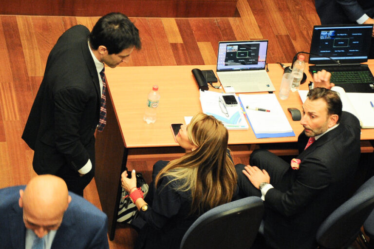 Abogado defensor de Cathy Barriga asegura que la exalcaldesa es 