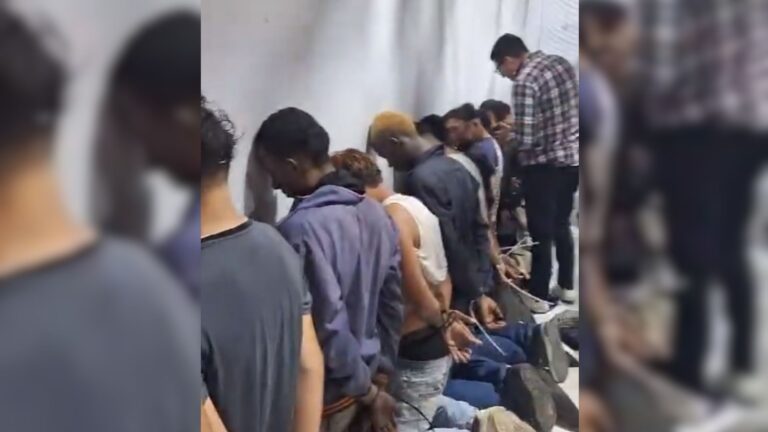 Policía ecuatoriana toma el control de las instalaciones de TC Televisión tras ataque de encapuchados