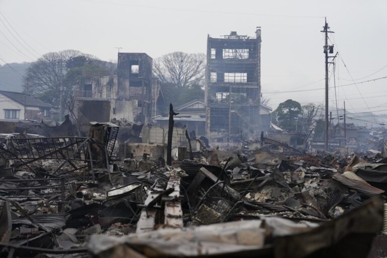 A 2 días del terremoto en Japón: Autoridades dicen las que labores de rescate están a “contrarreloj”