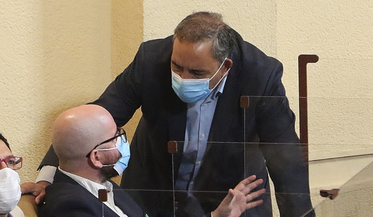 Oficialismo busca aislar conflicto entre Giorgio Jackson y Fidel Espinoza