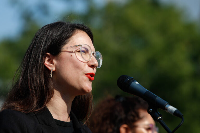 Hassler defiende su gestión tras críticas de personeros del PS: 