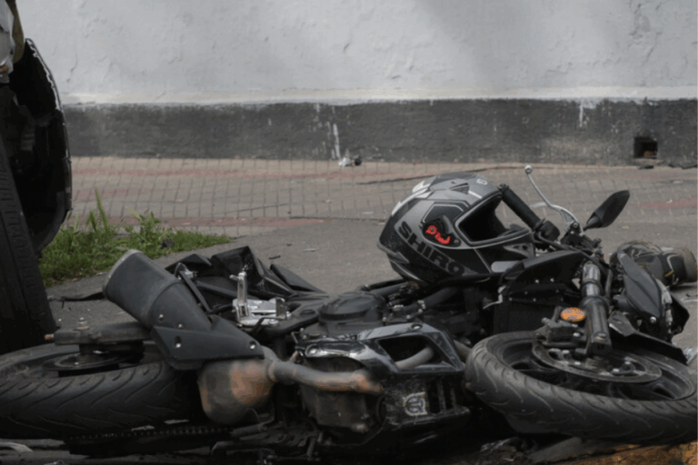 Choque de moto con caballo deja dos muertos en la comuna de Quilicura