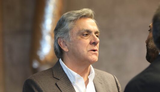 Pablo Longueira advierte por posible irrupción de Parisi: 