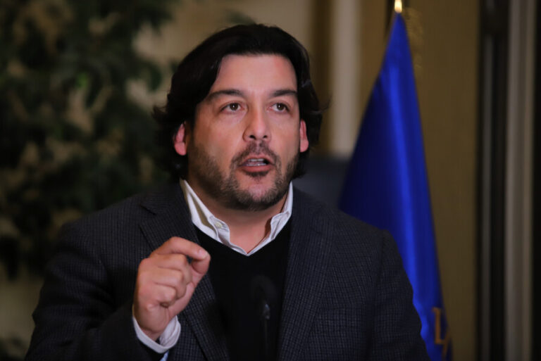 Leiva (PS) y críticas al Gob. por sobrepoblación carcelaria en Chile: 