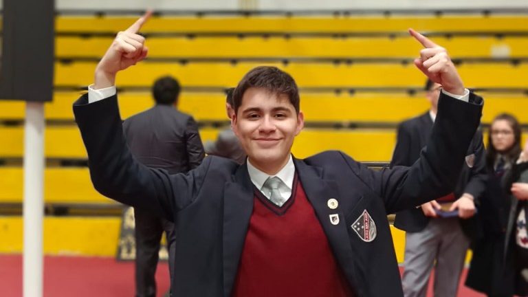 Presidente Boric y ministro Cataldo destacan a puntaje nacional que estudiará pedagogía en Magallanes