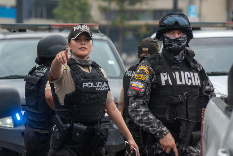 Ecuador: Policía detiene a dos hombres por su presunta participación en el asesinato de fiscal César Suárez