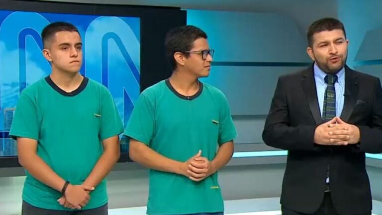 Alumnos de Puente Alto piden apoyo para ir a Mundial de Robótica: ¿Cómo ayudarlos a conseguir la millonaria meta?