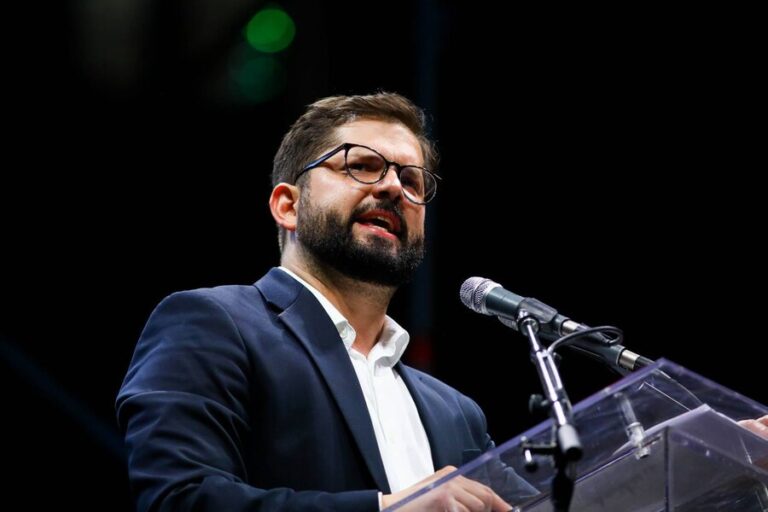 Presidente Boric firmó decreto para revocar pensión de gracia otorgada a persona con antecedentes de pornografía infantil