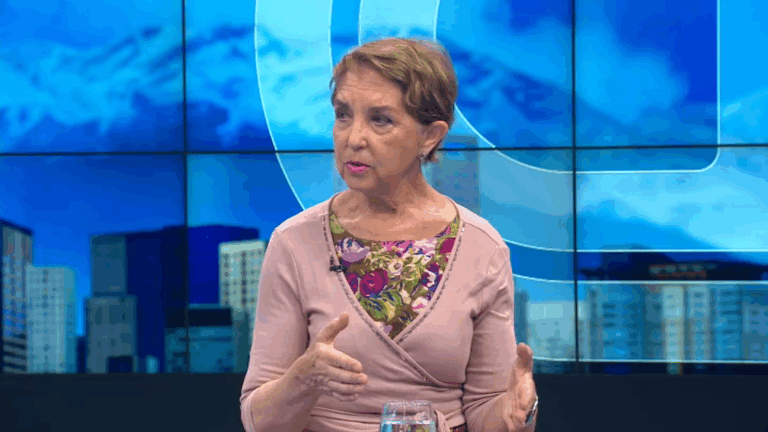 Gloria Hutt: Reuniones de ministros en casa de Zalaquett hacen 