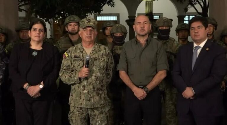 “Todo grupo terrorista identificado es un objetivo militar”: FF. AA. de Ecuador advierten a bandas criminales