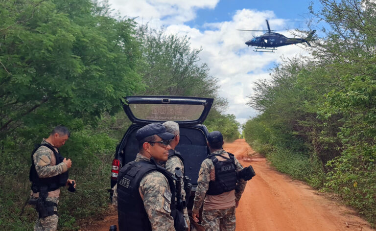 Policía brasileña busca intensamente a dos reos que se fugaron de una cárcel de máxima seguridad