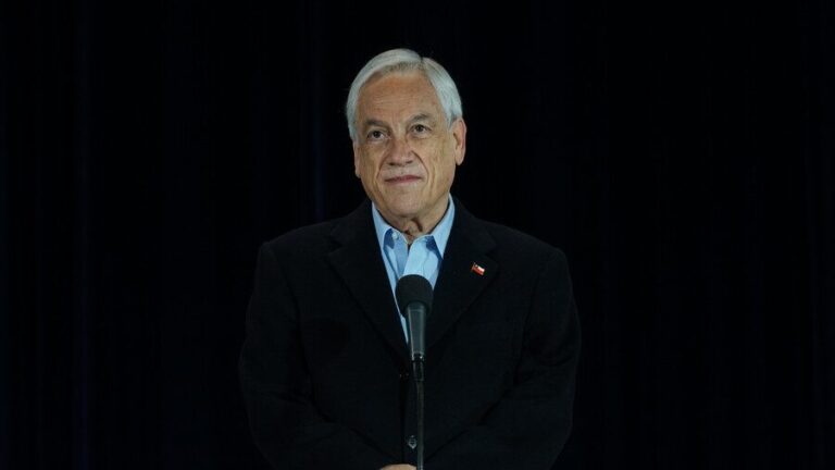 Hitos de Piñera como presidente: El rescate de los 33 mineros, el terremoto del 27F y el cierre del penal Cordillera