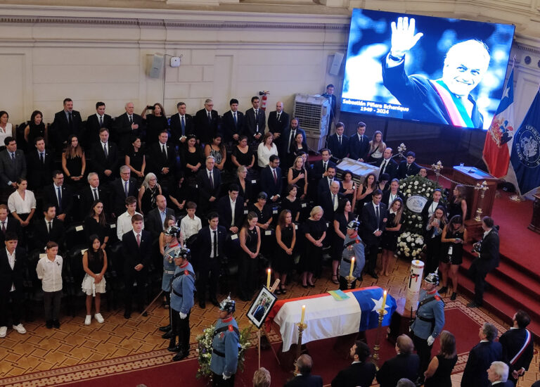 Funeral de Estado: Así comenzó la ceremonia en el ex Congreso en despedida al expresidente Sebastián Piñera