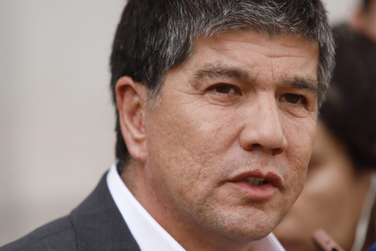 Monsalve responde a llamado de Núñez a hacer presión ciudadana para sacar reformas: 