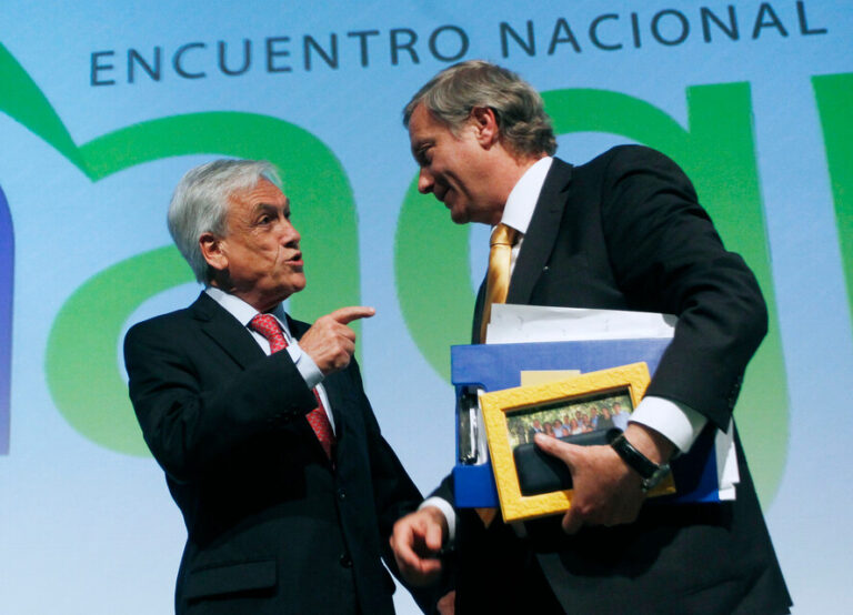 Kast lamenta muerte de expdte. Piñera: 