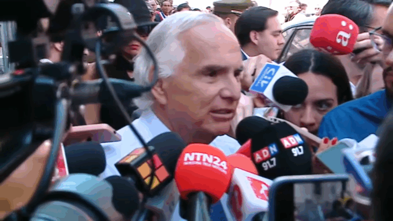 Andrés Chadwick: Las filas que esperan para ver al expresidente son 