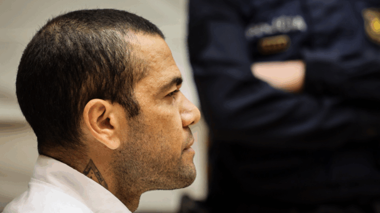 “Pensarán que lo hago por dinero”: Amigas de la denunciante de Dani Alves recuerdan sus palabras en el primer día de juicio