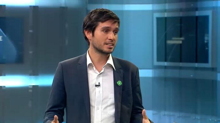 Diego Vela llama a 
