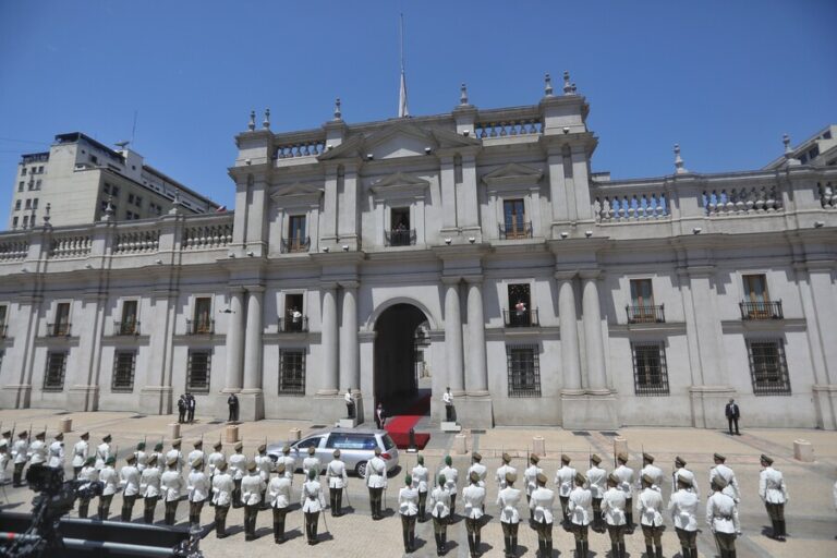 Así fueron los honores al expdte. Sebastián Piñera encabezados por el pdte. Boric en La Moneda