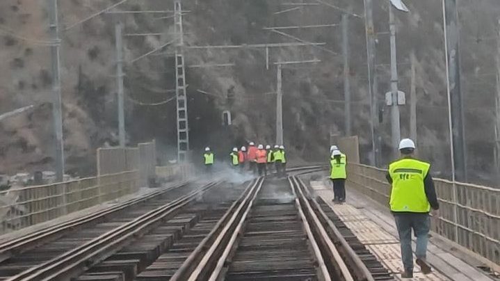 Tren Limache-Puerto se mantendrá suspendido mientras continúen labores para restablecer el servicio