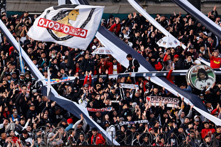 Argentina: Prohiben de por vida ingreso a eventos deportivos a 22 hinchas chilenos de Colo Colo