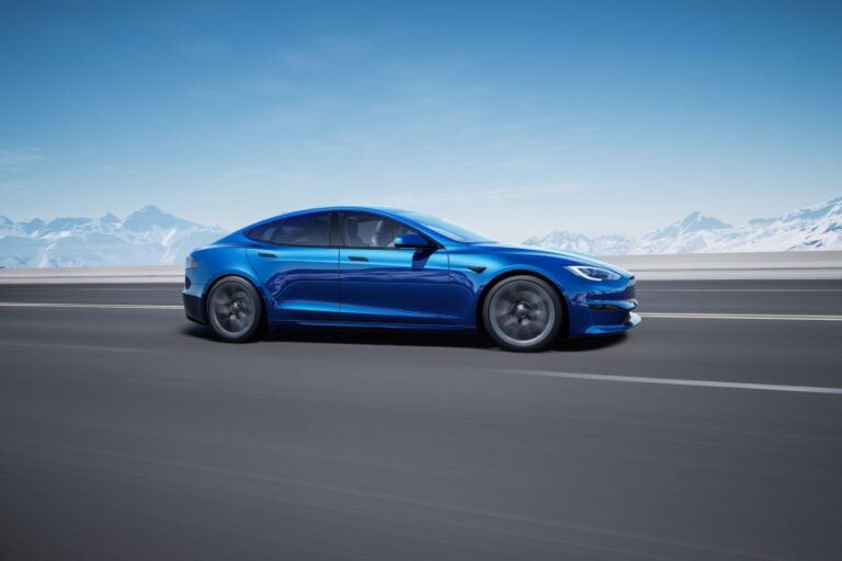 ¿Cuánto cuesta un auto Tesla en Chile y qué modelos hay disponibles?