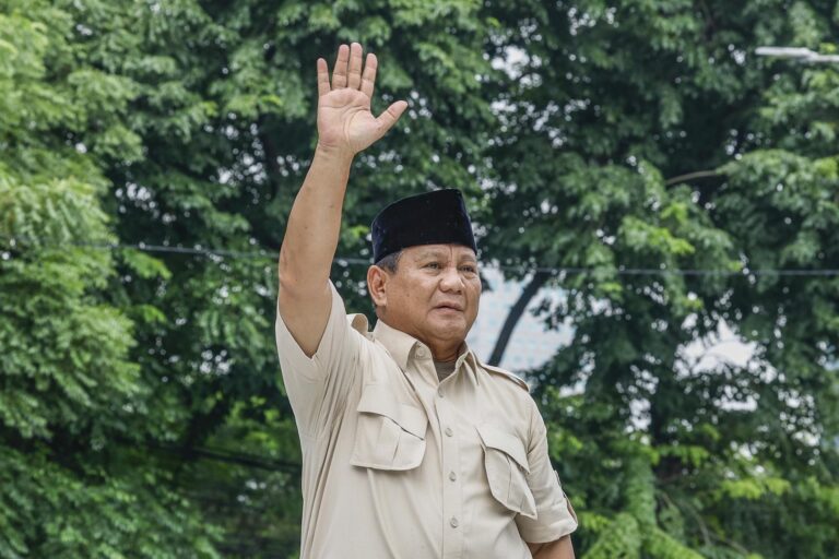 Sohr analiza los resultados de Subianto en las elecciones de Indonesia: Es acusado de violaciones a los DD.HH.