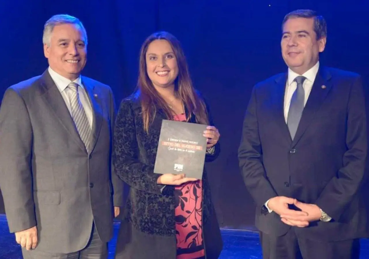 Directora jurídica de La Reina formalizada por el caso de Cathy Barriga presentó su renuncia al cargo