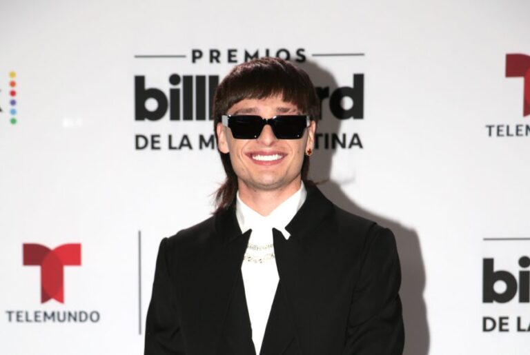 La razón por la que Peso Pluma canceló su presentación en el Festival de Viña 2024