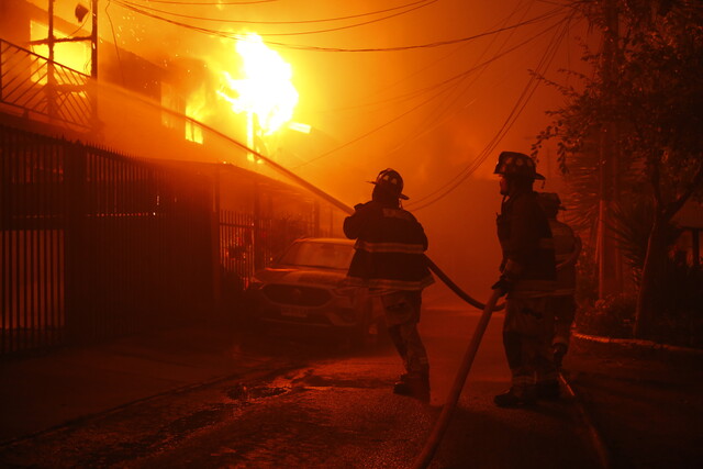 Gobierno confirma que hay 51 personas muertas por incendios forestales