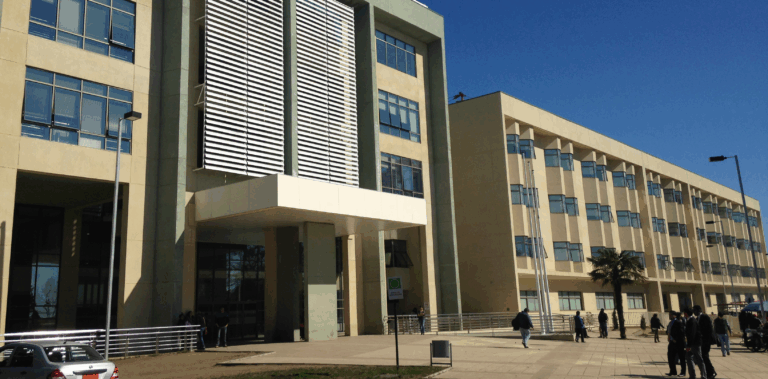 Hospital de Los Ángeles inicia investigación por filtración de ficha de paciente con botella atrapada en su cuerpo