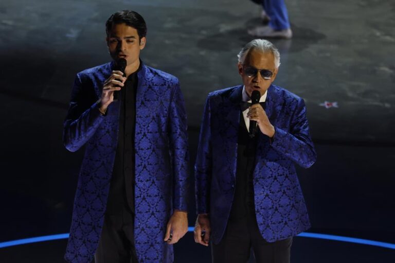 Andrea Bocelli y su hijo recordaron su paso por Viña en la ceremonia de los Oscar: 