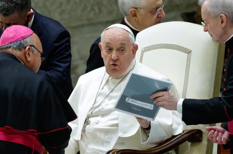 El Vaticano responde a Francia que 