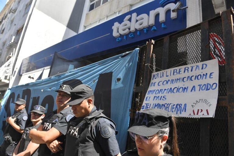 Argentina: Gobierno de Milei anuncia plan de cierre de Télam, agencia estatal de noticias con 790 empleados