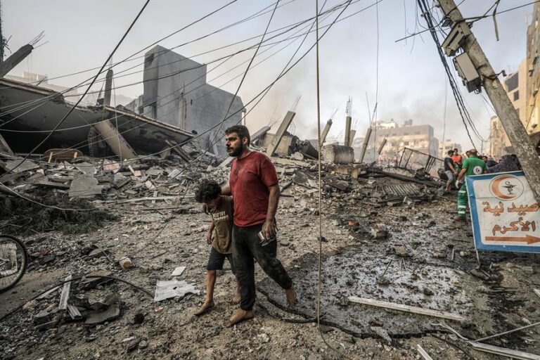 Agencia de Naciones Unidas: Niños que han muerto en 4 meses en Gaza superan los fallecidos en 4 años de guerras