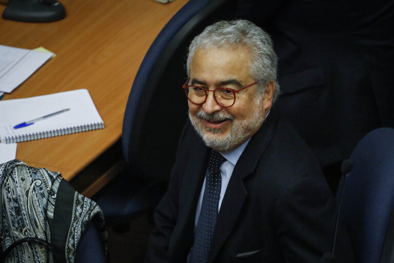 Conversaciones de WhatsApp de Luis Hermosilla revelan su influencia en nombramientos de ministros del Poder Judicial