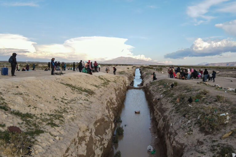 Reportan segunda muerte de migrante en Colchane en una semana: Alcalde pide que “ingresen a Chile de manera regular