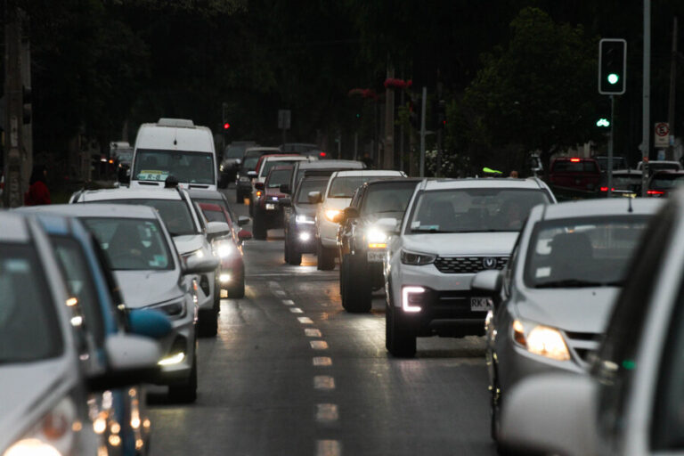 “Súper lunes”: Revisa cuáles son puntos críticos en la Región Metropolitana