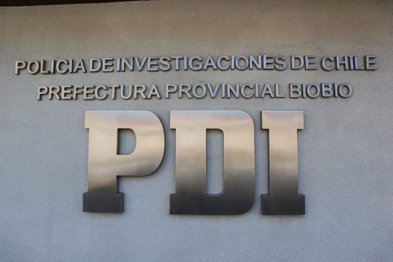 Tras allanamiento a casa del director de la PDI: Institución afirma que cooperará con la indagatoria