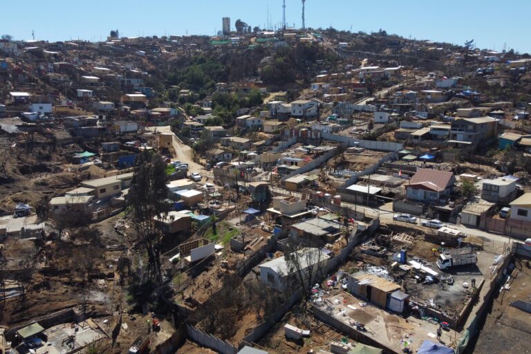 Incendios forestales: Comenzarán las demoliciones de viviendas afectadas en Viña del Mar
