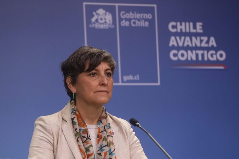 Paciente postergado para operar a mamá de ministra Ximena Aguilera murió tres días después