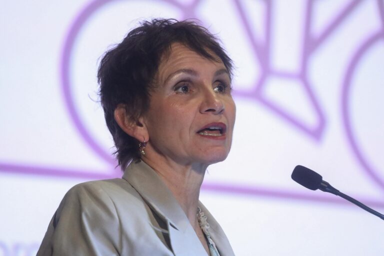 Tras prohibición de entrar a Lo Valledor sin carnet chileno: Ministra Tohá llama a no caer en conductas discriminatorias